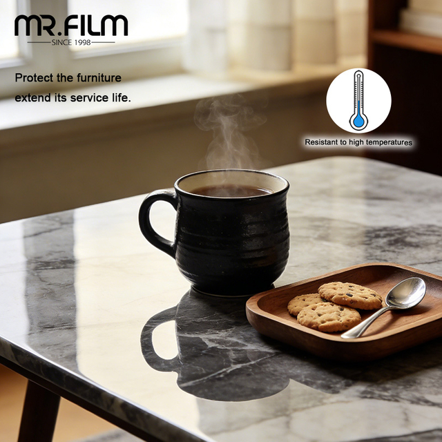 Película protectora autoadhesiva transparente para muebles