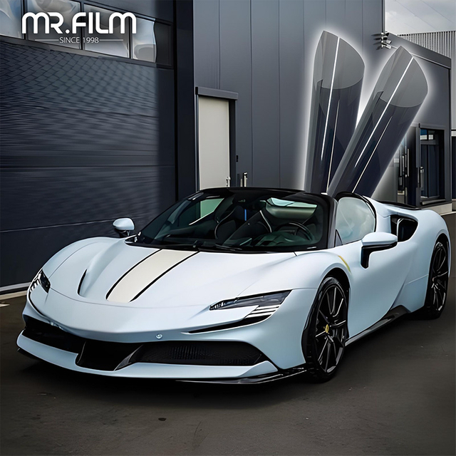 Película de ventana automotriz de nanocerámica con aislamiento térmico 