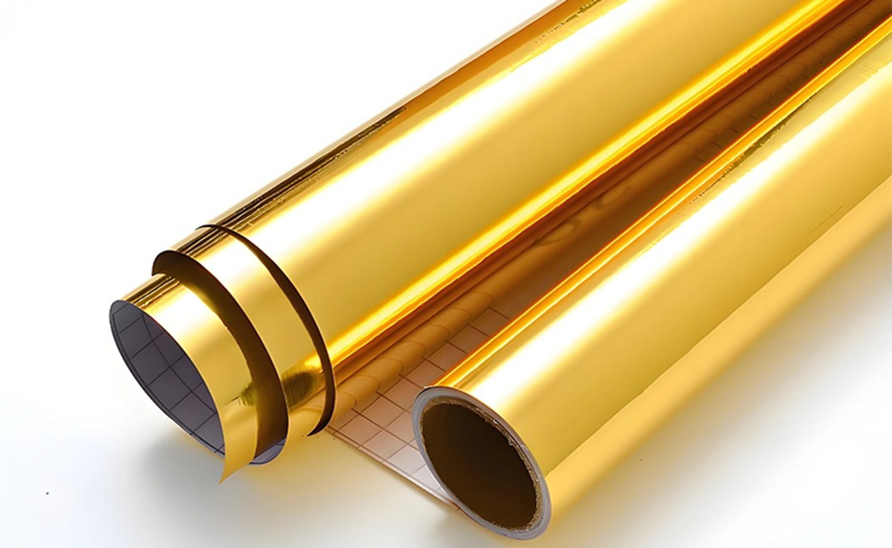 Pel&iacute;cula met&aacute;lica color oro.